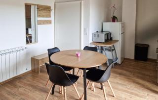 Amazing Apartment In Porec - Poreč - 7