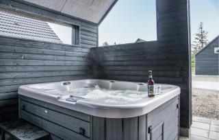 Nice Home In Rømø With Jacuzzi - Kongsmark - 9