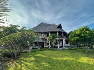 Room in Villa - Eagle Suite 38m2 in Villa 560 m2, Indian Ocean View - Shimoni - 6