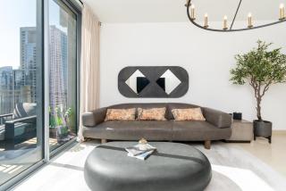 Downtown,Fountain view, nearBurj Khalifa,3 minutes walk to Dubai Mall - 1