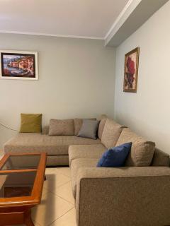 Central & Spacious Apartment - Tirana - 5