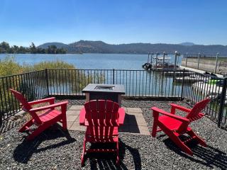 Clear Lake Cottages & Marina - Clearlake - 1