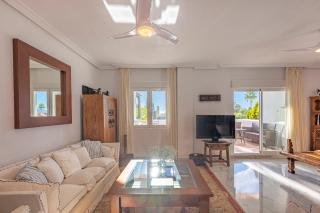 Increíble Piso 4 Dorm, Terraza, Parking & Pool - Marbella - 2