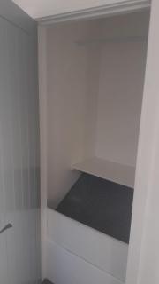 Gatwick Guest House - Short & Long Stay, Airport Parking, Airport Shuttle, Early & Late Check In - 49, RH11 8QX - 3