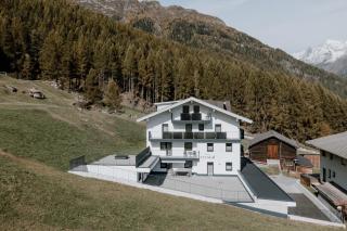 Haus Crystal - 6