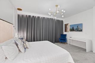 Chic 6 Bedroom Solara Home Pool and Themed Rooms - Davenport - 4