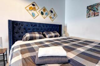 #2 - Big Loft - Plaza St-hubert - Montreal - 0