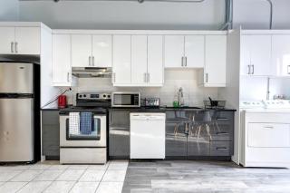 #2 - Big Loft - Plaza St-hubert - Montreal - 4