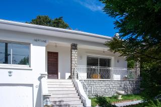 Villa Spacieuse avec Piscine Privée - 0