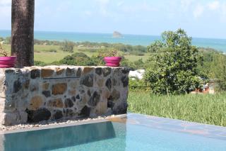 Bungalow charmant avec vue sur la mer à Sainte Rose - 4