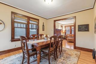Charming Ann Arbor Retreat Near DT & Attractions home - 6