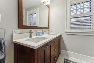Charming Ann Arbor Retreat Near DT & Attractions home - Ann Arbor - 3