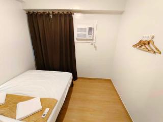 Budget Friendly Tad's Staycation - Manila - 1