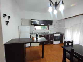 Casa Vacaciones Mar del Plata en fondo de propiedad - Mar del Plata - 6