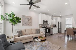 Beignet House Cajun Luxury Full Kitchen Fast WiFi - 6