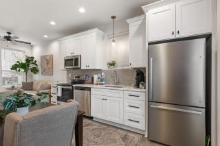 Beignet House Cajun Luxury Full Kitchen Fast WiFi - 4
