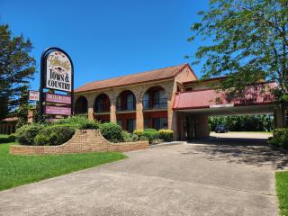 Idlewilde Town & Country Motor Inn - 0