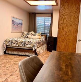 Sundown Sands Hideaway - Hemet - 9