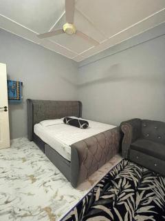 D' Alamanda HOMESTAY CHINI - - 4