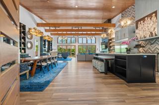 Luxurious Retreat! Private Creek View, Hot-tub, Pool - Hot Springs - 9