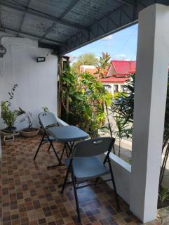 Laly's B8 cozy Vacation Townhouse - Olongapo - 5
