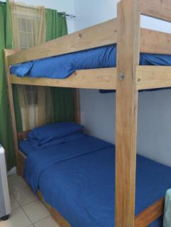 Laly's B8 cozy Vacation Townhouse - Olongapo - 1