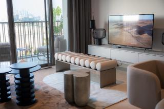 Spacious Unit With Burj Khalifa View - 3