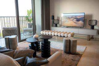 Spacious Unit With Burj Khalifa View - 2