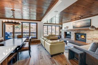 Stunning Views - Renovated Condo in Pines Lodge condo - 6