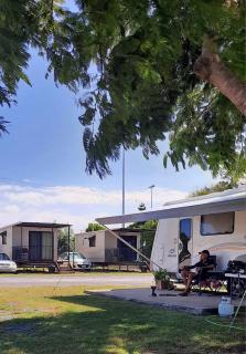 Blue Dolphin Caravan Park Yeppoon - 6