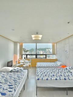 New, 1-minute walk from Hongdae Entrance Station, Great Namsan Tower View - Seoul - 3