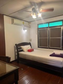 Tata GuestHouse - Chiang Mai - 4