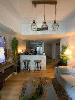 Fully upgraded luxurious one bedroom between Marina and JBR - Dubai - 4