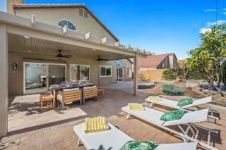 Private Pool & Hot Tub, Games, Firepit by MariamsBnb - 7