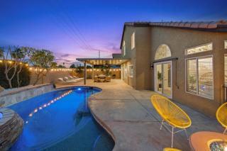 Private Pool & Hot Tub, Games, Firepit by MariamsBnb - 4