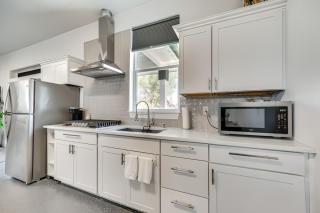 Pasco Studio Vacation Rental Private Patio - 7