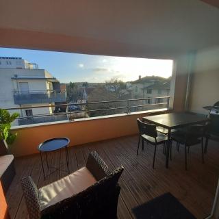 Le Barbusse LYON-T3-Garage-Terrasse-3 lits-Home Cinema - 8