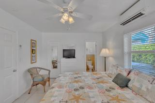 Bahama Beach Club Pompano - Fort Lauderdale - Charming and Cozy Studios & Apartments close to Beach with Pool - Pompano Beach - 3
