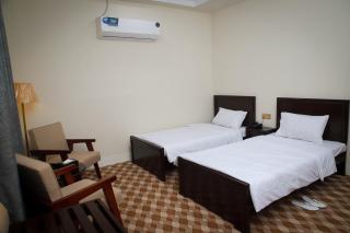 HOTEL INn - - 1