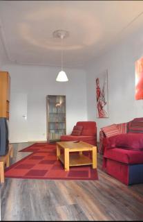 geräumiger Charme mit Loggia nahe Tempelhofer Feld - Berlim - 4
