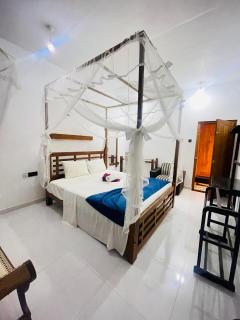 Sigiri Holiday Bungalow - 3