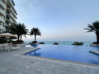 Azure Bliss 1BR Retreat - Near Saadiyat Beach & Louvre Abu Dhabi - 5