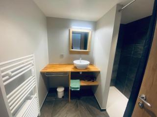 chambre double avec garage moto - 3