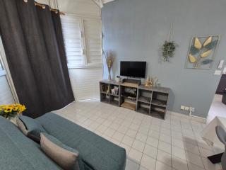 Coeur Citadin - 4 personnes - Plein Centre Ville 2eme étage - 8