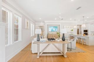 Hola Beaches by Stay on 30A- Pool, Bikes, Golf Cart - Inlet Beach - 1