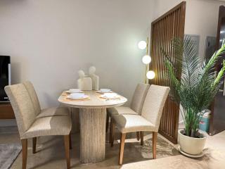 Mynt Stay zed west Residence 2 bedroom E1E293 - Sheikh Zayed - 2
