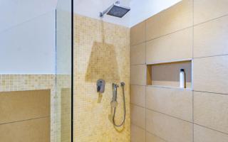 Luxury 3 bedroom beach front apartment - Mombassa - 1