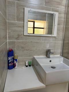 The Halfway House, Headlands - 9