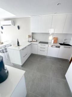 Supreme Beachfront 3BR Villa Soma bay with Garden - 4