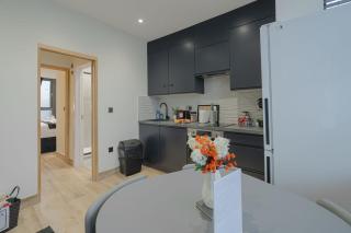Cosy Modern Flat Sleeps 3 With Direct Links to Central London - Flat 1 - - 8